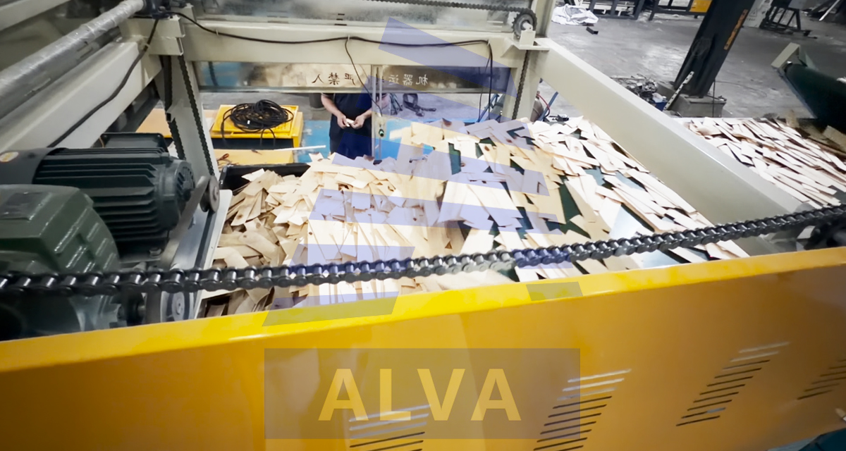 M&aacute;quina apiladora de chapa.jpg